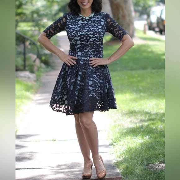 Shoshanna Dresses & Skirts - Shoshanna Carmen Lace Fit & Flare Dress in Ink Navy Blue White Sz 6